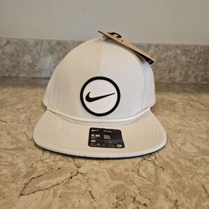 NWT Nike Pro Cap Structured Dri-FIT Golf Hat Snapback Photon Dust HF7482-025 S/M